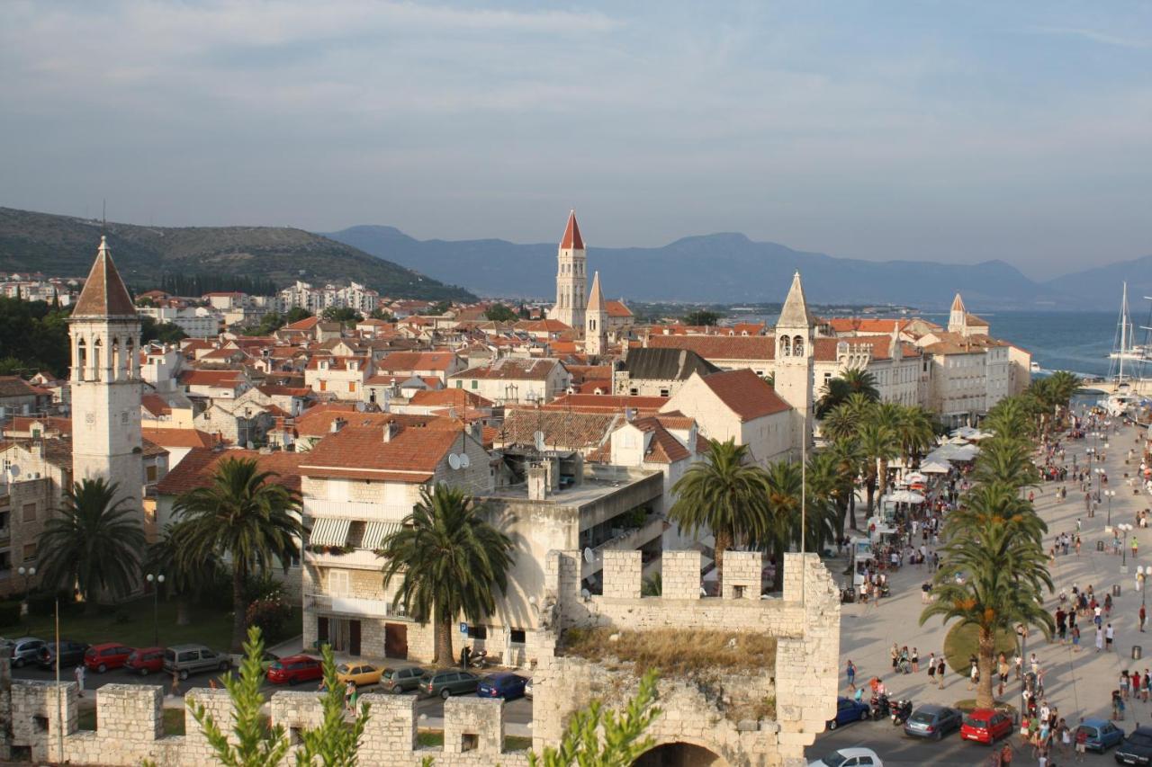 Apartment Planikovica Trogir Exterior foto