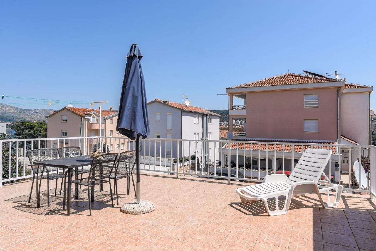 Apartment Planikovica Trogir Exterior foto