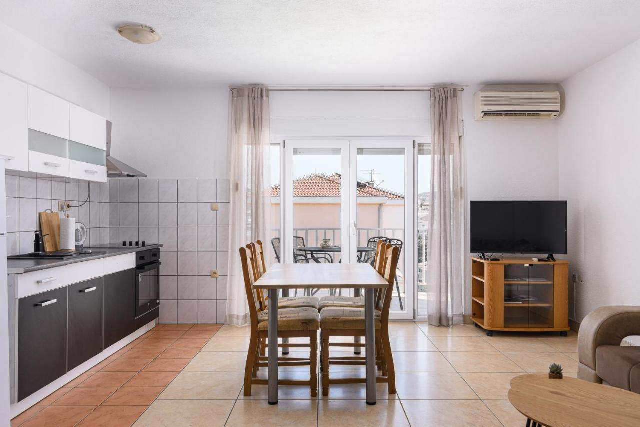 Apartment Planikovica Trogir Exterior foto