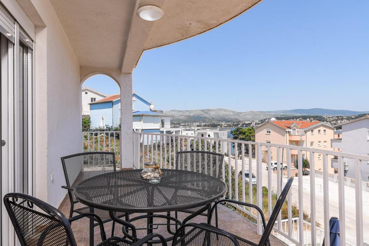 Apartment Planikovica Trogir Exterior foto